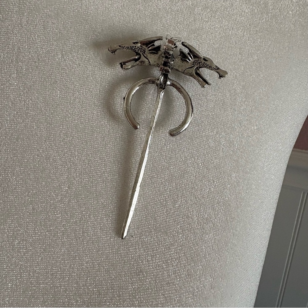 3D Dragon Silver “Hand of the King” type Lapel Pin
